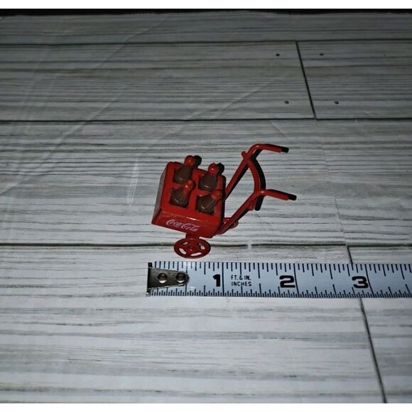 Vintage Miniatures Doll House Metal Coca-Cola Soda Hand Cart With 4 Bottles - Picture 8 of 9